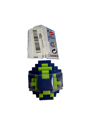 Mattel Minecraft Spawn Egg with Mini Figure Inside: Blue Egg