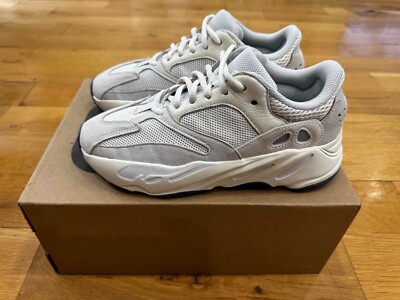 yeezy wave runner magnet