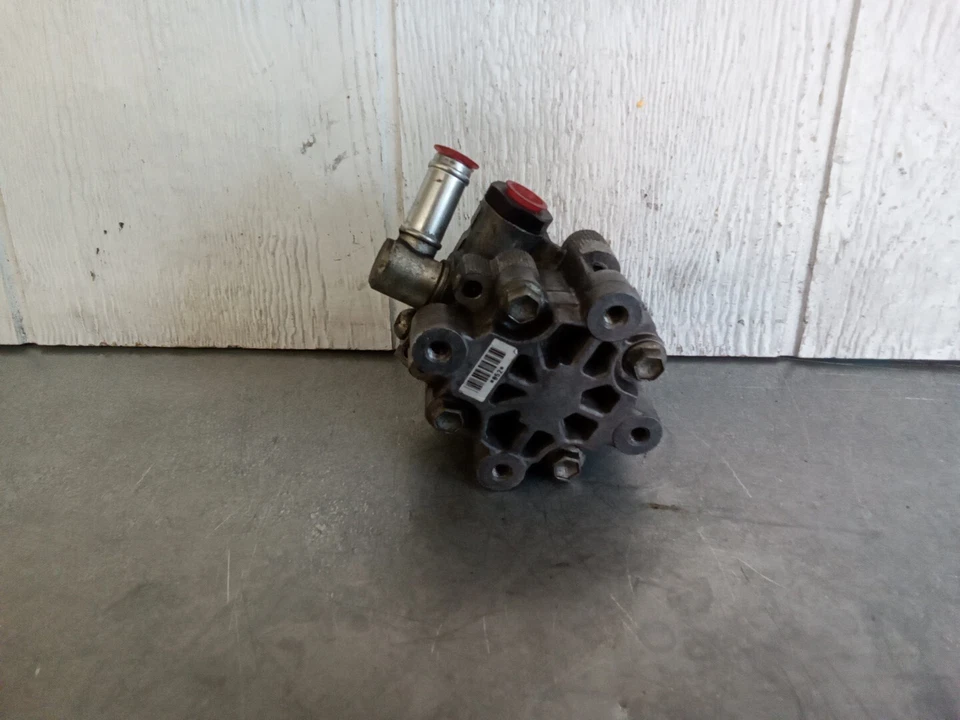 OEM 2008-10 Dodge Caravan Volkswagen Routan Power Steering Pump Assembly - Image 2 of 4