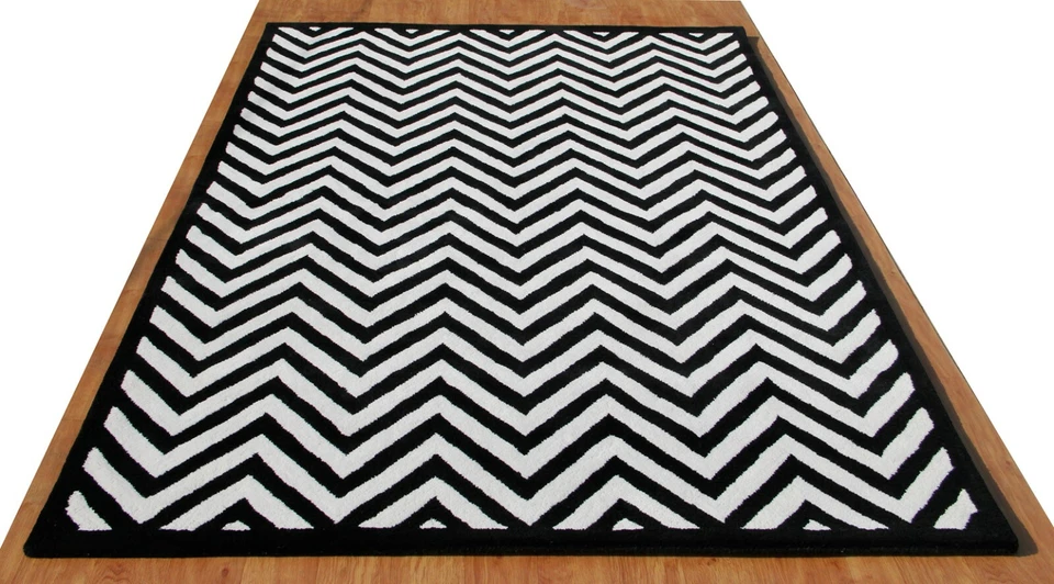Nueva alfombra Chevron Zig Zag negra moderna acolchada a mano 100 % lana suave Foto 2 de 4