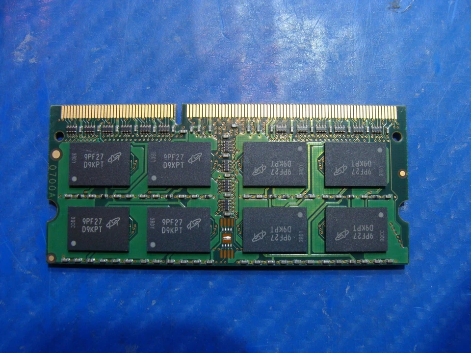 MacBook Pro A1278 MB991LL/A Mid 2009 13" 2GB SDRAM DDR3 1066 SO-DIMM 661-5226 - Image 2 of 2
