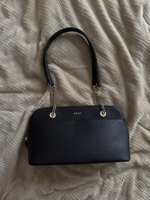 DKNY Black Shoulder Bag Zip Top Chain Strap Gold Hardware Logo Lined Pockets