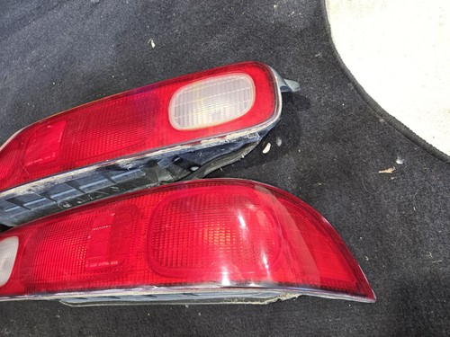 1994-01 Acura Integra DC 2dr Taillight Pair OEM - Picture 4 of 18