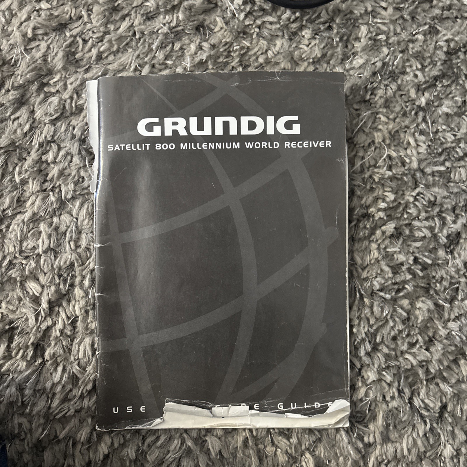 Grundig Satellit 800 Millennium Shortwave AM FM Radio World 