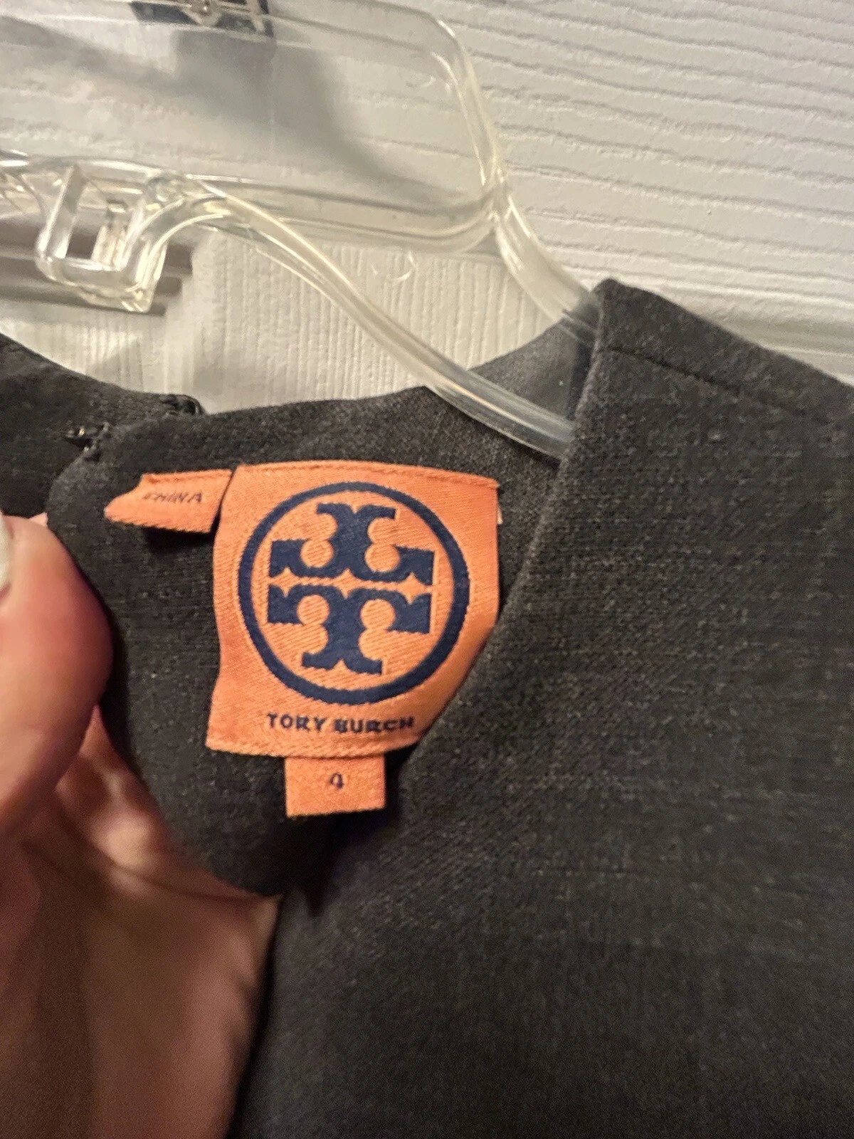 Abito da donna grigio Tory Burch shift taglia 4 logo senza maniche bottoni