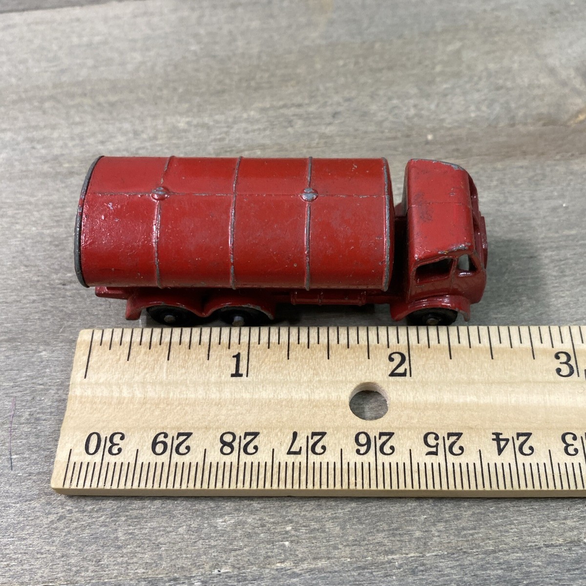 マッチボックス　レズニー　No.11 エッソ（ESSO）タンカー Lesney Matchbox 1955 Petrol Tanker No. 11 Esso | eBay