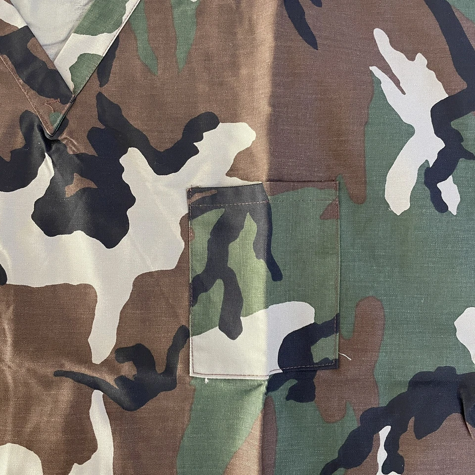 NOS Nurse Military Camo Scrub Top XL V-Neck  Uniform Shirt w/Pocket - See Dims - Image 3 of 4