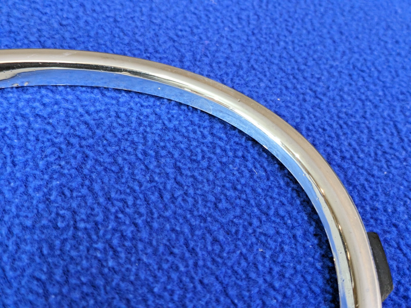 2006-2012 BENTLEY CONTINENTAL FRONT left driver outside HEADLIGHT TRIM ring