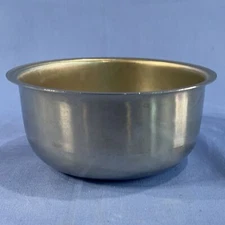 Vollrath Stainless Steel Bowl - 4″ W x 2″ H