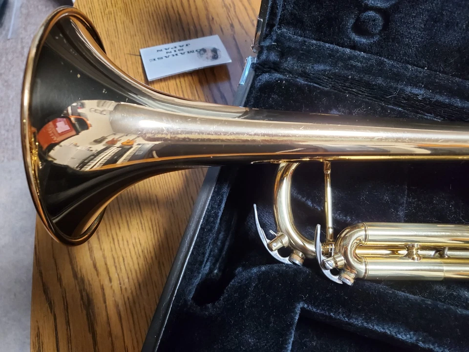 YAMAHA YTR-4335G Trompeta Oro Estuche Rígido Instrumentos Musicales Buen Estado Japón Foto 3 de 4