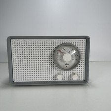 Radio a valvole Braun SK luce grigio-bianco design Dieter Rams