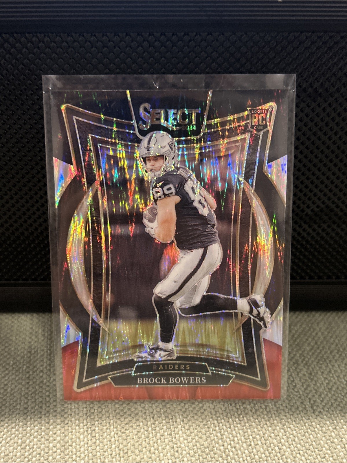 2024 Panini Select - Concourse Brock Bowers #31 Black & Red Shock Prizm (RC)