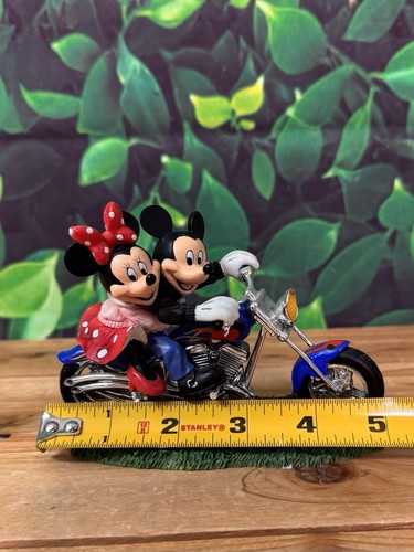 Mickey & Minnie’s Motorcycle Magic Collection “One Sweet Ride” MINT CONDITION - Picture 6 of 8