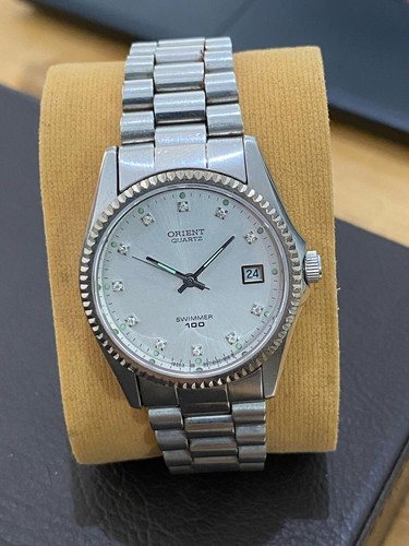 RARE MEN WATCH Orient Quartz Swimmer 037310-10 Diamond Index Silver Dial Vintage