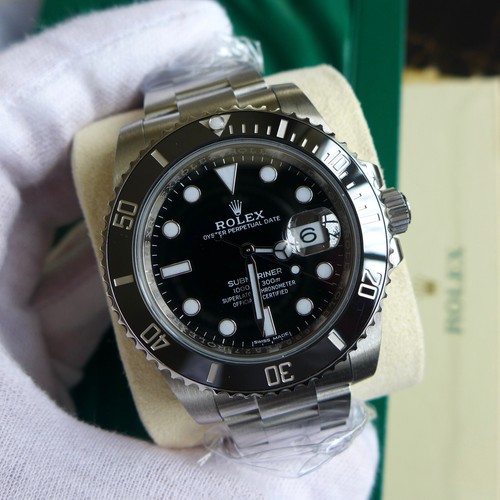 A STUNNING 2020 ROLEX SUBMARINER REF. 116610LN IN AMAZING CONDITION FULL SET