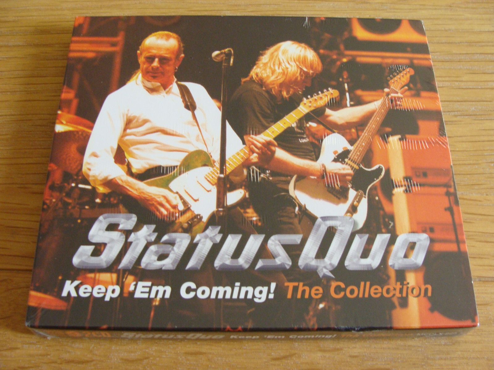 CD Double: Status Quo : Keep 'Em Coming!  - The Collection : Sealed