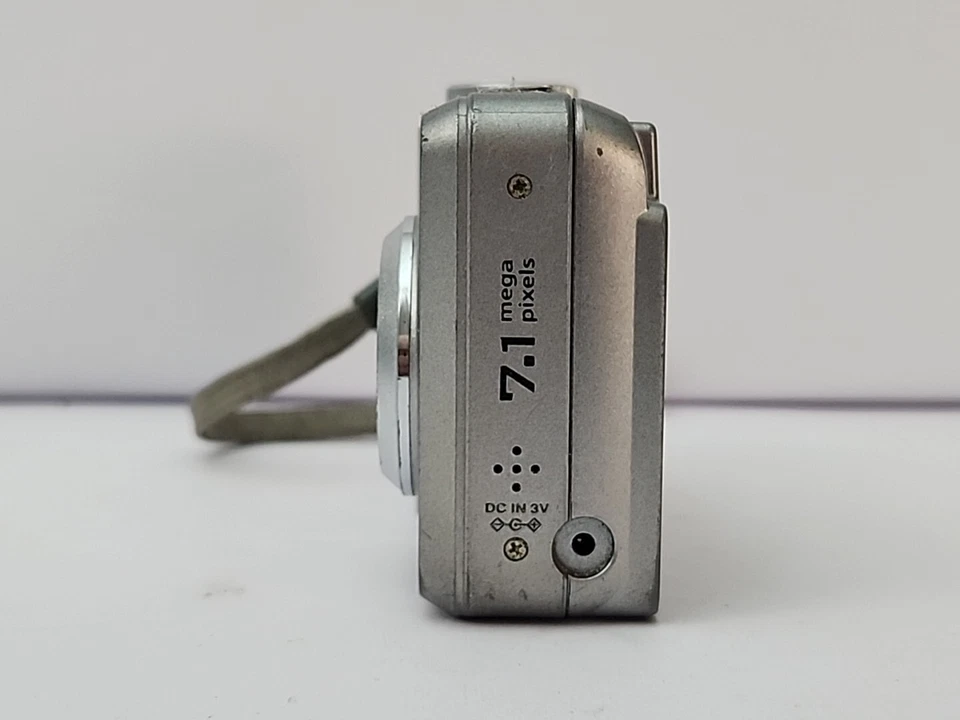 Kodak EasyShare C743 7.1MP Digital Camera - Silver - Image 2 of 4