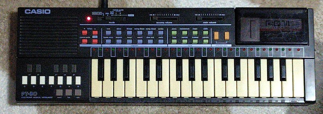 カシオ CASIO 弾けますと〜ん PT-80 ROMパック2つ付き Vintage 80s Casio PT-80 Electronic Keyboard Music Instrument