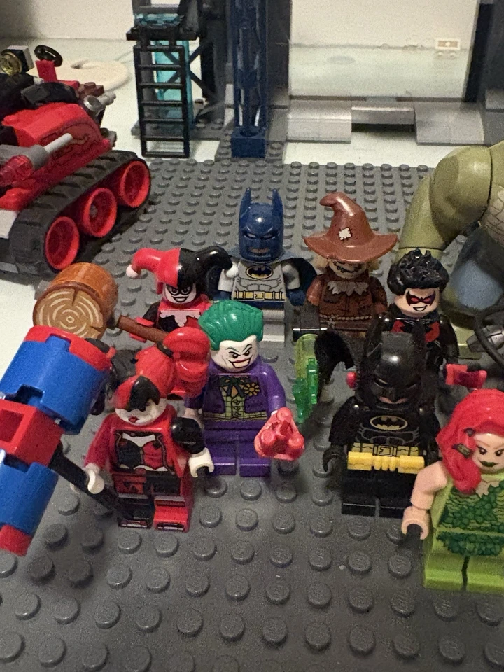 Пещера летучих мышей плюс дополнительные фигурки LEGO Star Wars - Изображение 2 из 4