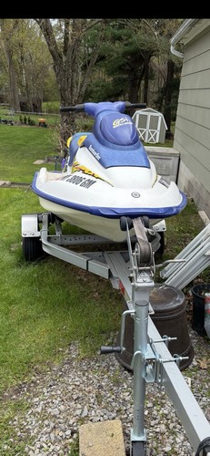 Sea Doo Bombadier GSi REDUCED Sale $2250 with Trailer -Title-can try first