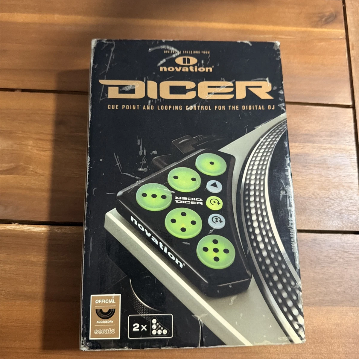 Novation DicerデジタルDJ キューポイントとルーピングコントロール