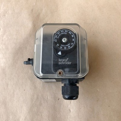 Krom Schroder DL150A-31 Druckschalter 84444880