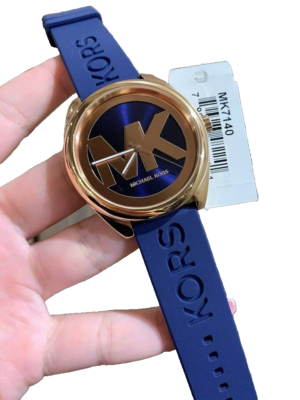 MICHAEL KORS NAVY BLUE JANELLE SILICONE BAND,ROSE GOLD MK  display picture 3