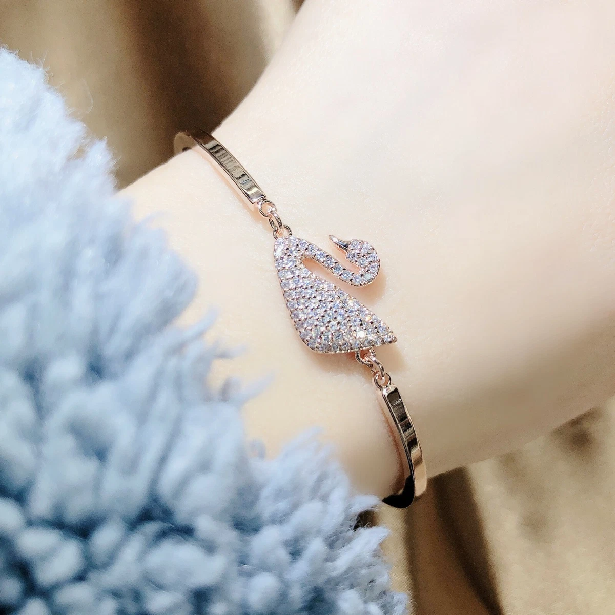 White rose sale bracelet