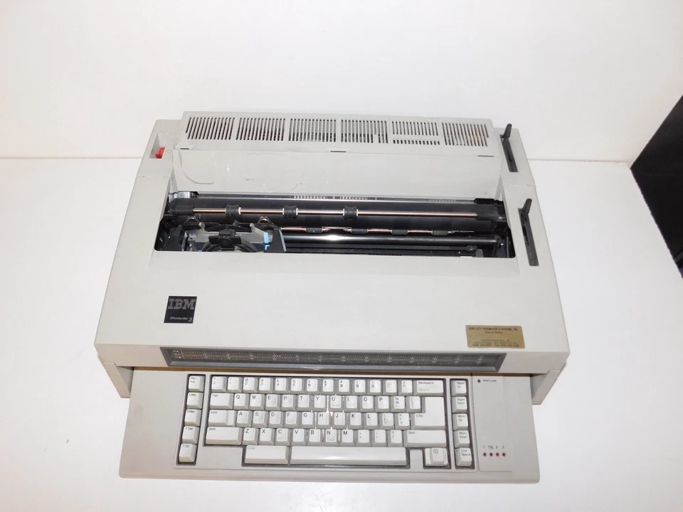 IBM WHEELWRITER 3 TYPEWRITER (TPS76) - Image 3 of 4