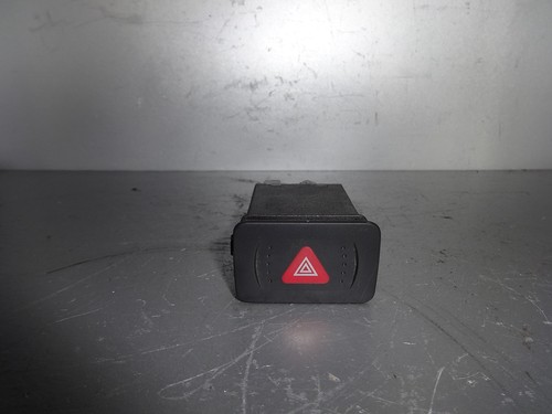 VW Golf 4 Warnblinkschalter Schalter Warnblinker 1J0953235J