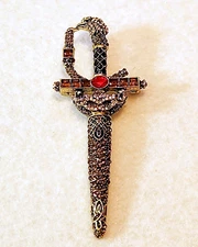 REGAL & BEAUTIFUL RHINESTONE SWORD BROOCH KILT PIN or PENDANT 4.25" Tall