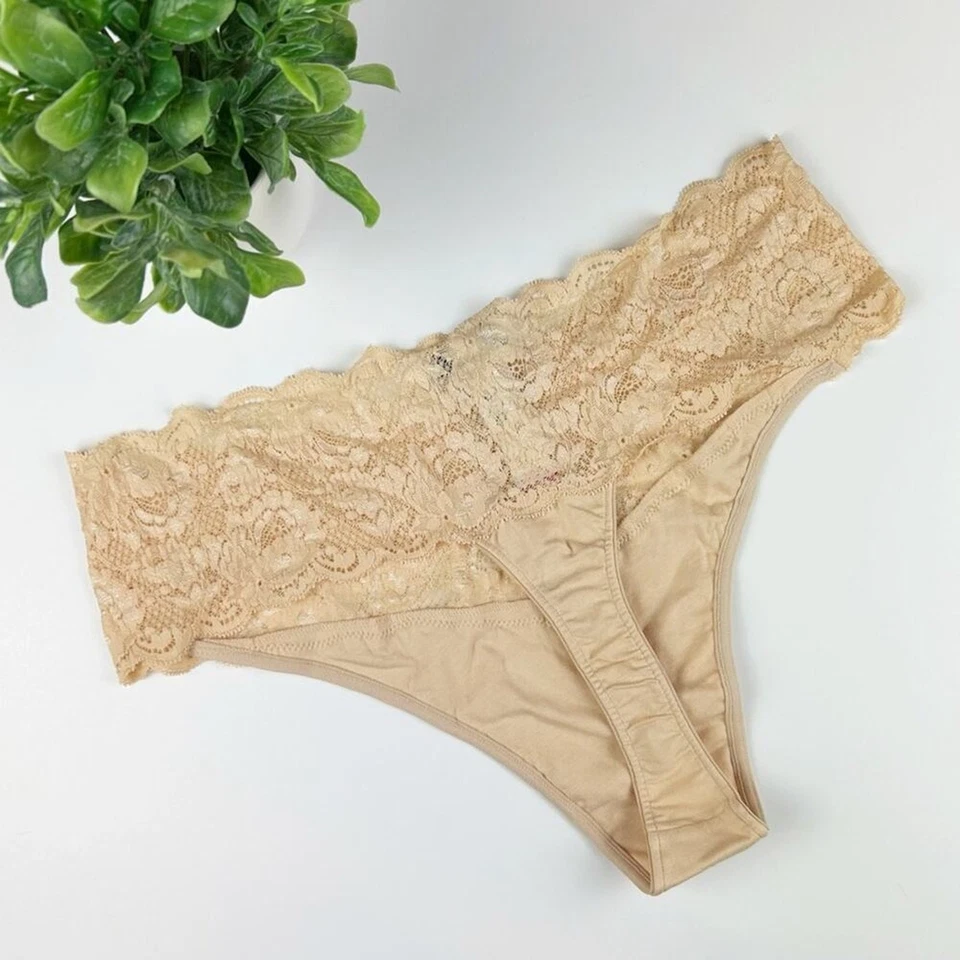 Tanga de encaje Cosabella beige Never Say Never talla 18/22 Foto 3 de 3