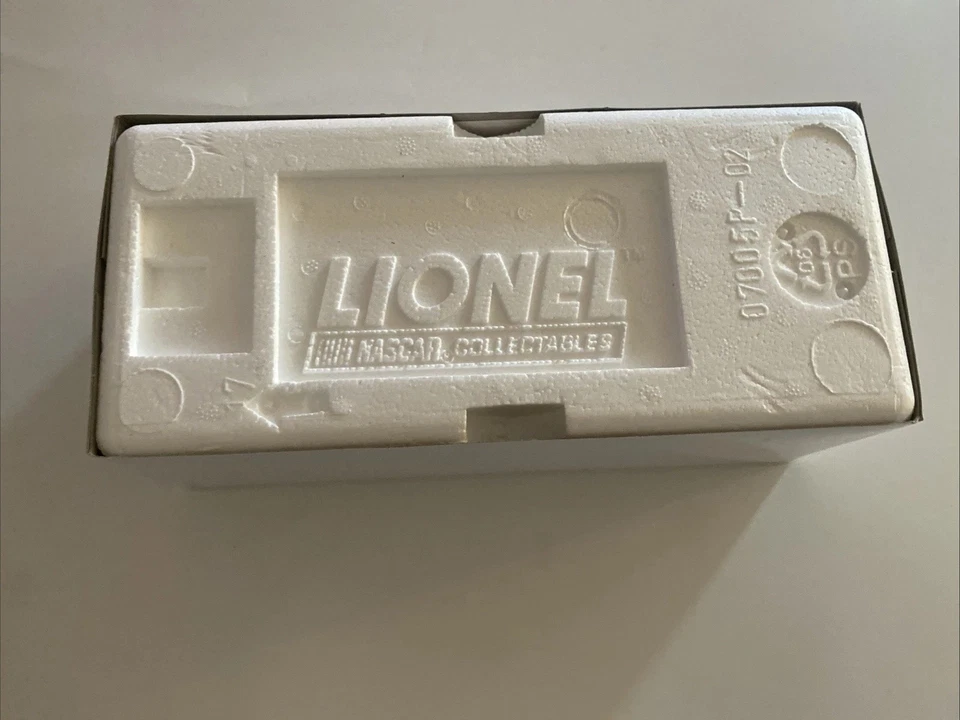 Fundación Jimmie Johnson Lowe’s Flashcoat 2011 1/24 acción Nascar diecast Foto 3 de 4