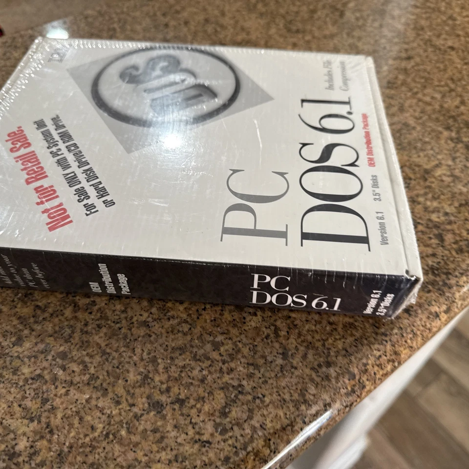 IBM PC DOS 6.1 Software Operating System Vintage 3.5'' disk in box 1993 - Image 4 of 4