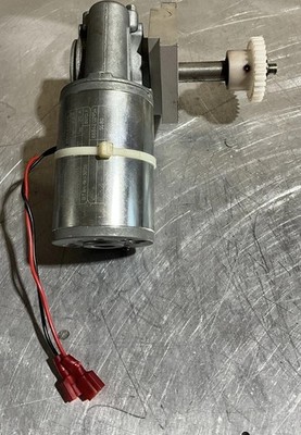 Dunkermotoren GR 63x25 Gear Motor. SG80 88842 02954 15:1