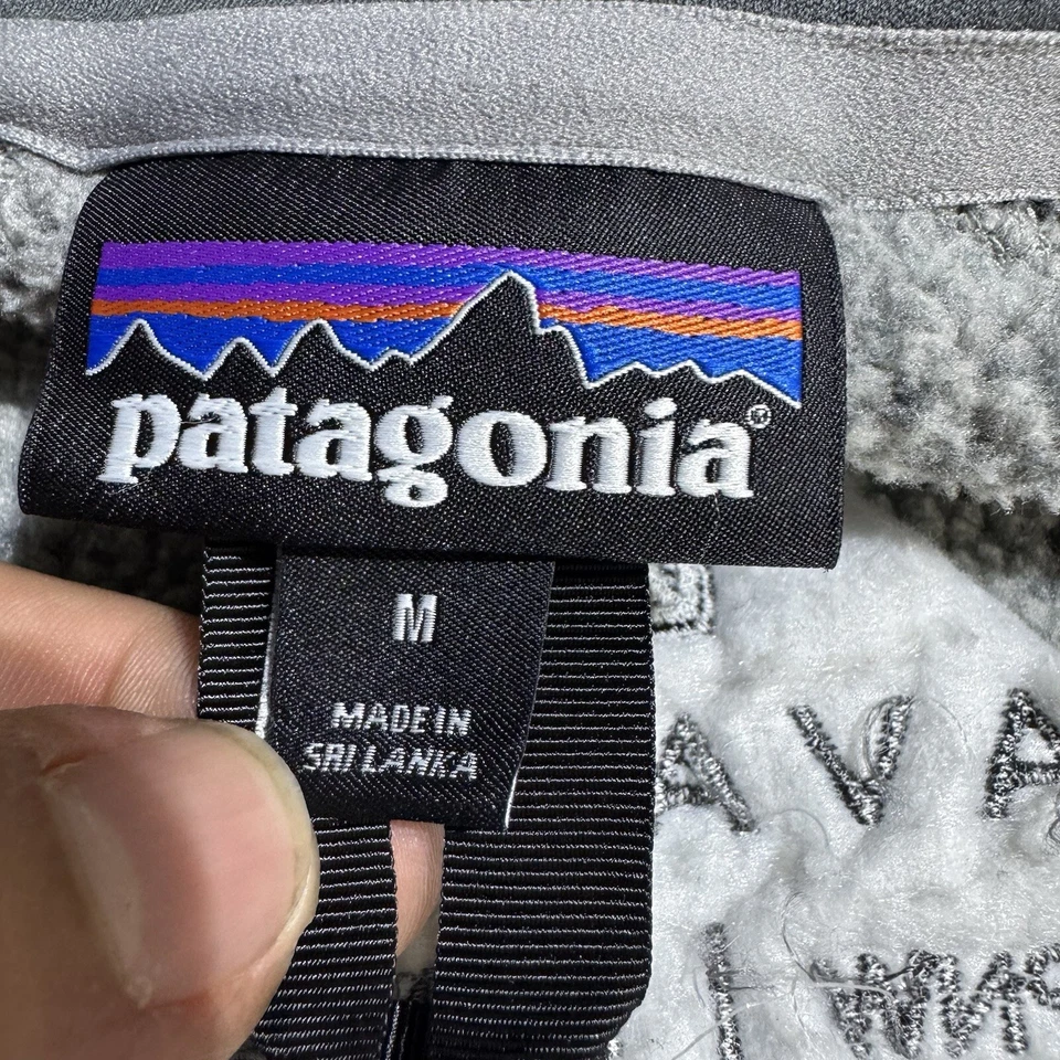 Patagonia Men’s Size M gray silver better sweater knit full zip sweater - Image 3 of 4