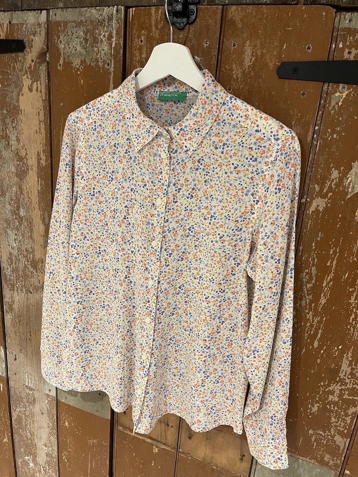 Blusa Camisa United Colors Of Benetton Cuello Floral Mangas Largas Para Mujer Foto 4 de 4