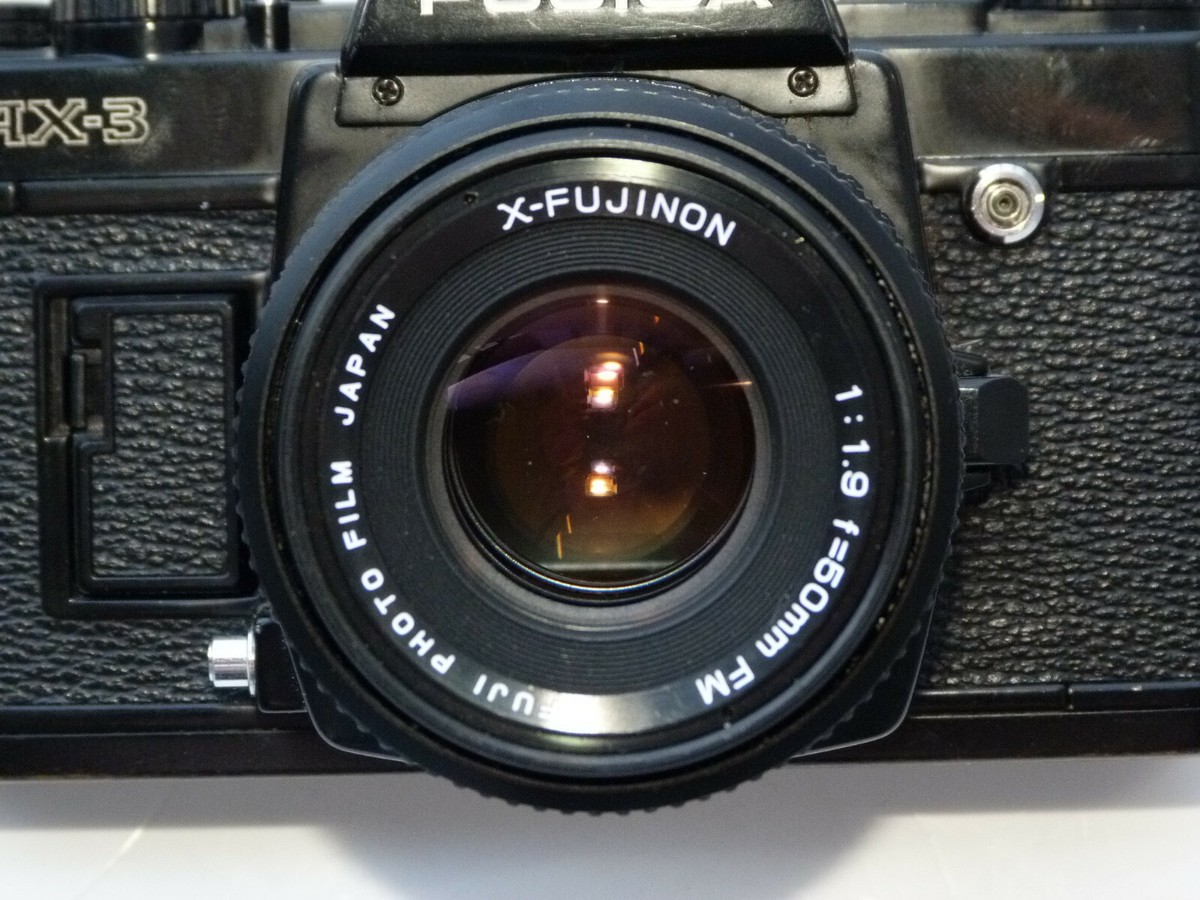 VINTAGE Fuji Fujica AX 3 35 SLR F.Camera with 50/1.9 Lens.VIVITAR