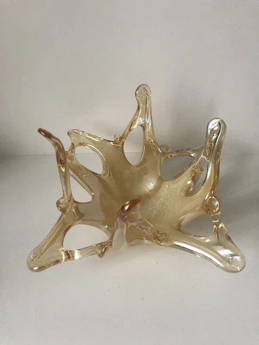 Vintage Murano Lavorazione Yellow Iridescent Reticulated Hand Blown Art Glass 7½