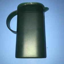 Tupperware 3535A–4 , small pitcher dark green push open lid creamer syrup