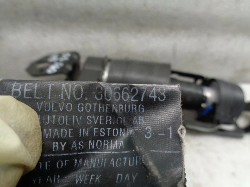 Retractor de cinturón de seguridad delantero derecho Volvo S60 2005-2009 negro OEM DK909199 Foto 2 de 4