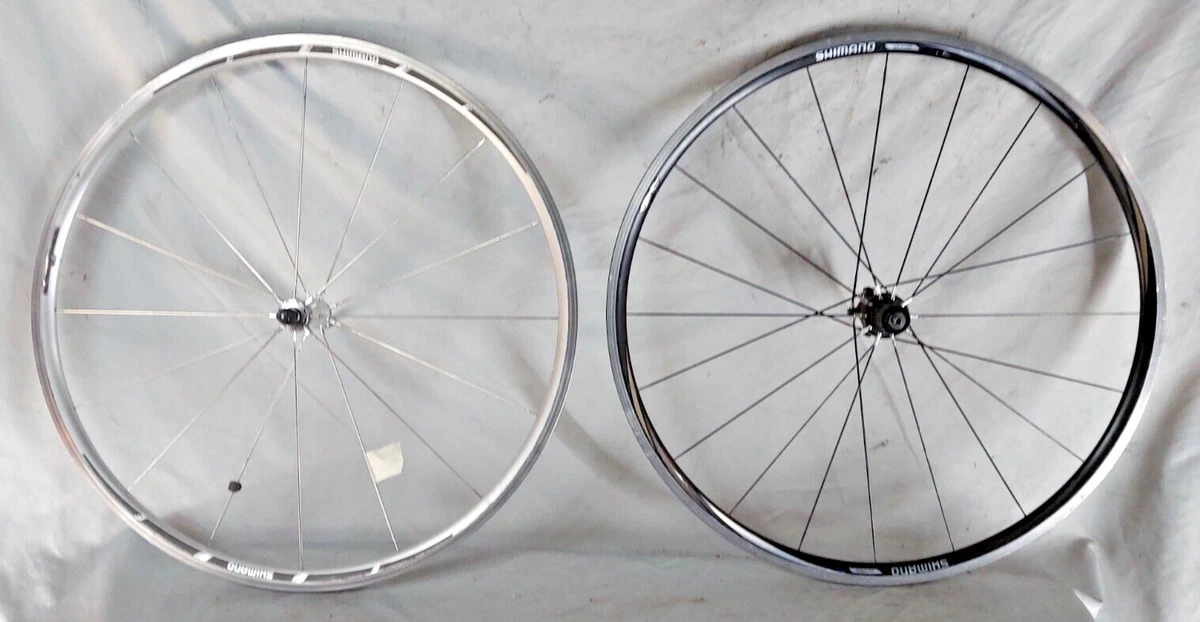 Preços baixos em Shimano R550 em Rodas e pares de rodas para