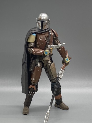 Mandalorian Carbonized Target Exclusive 