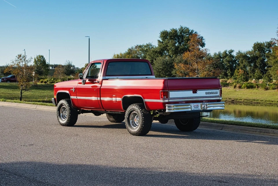1984 Chevrolet C-10 Silverado - Image 4 of 4