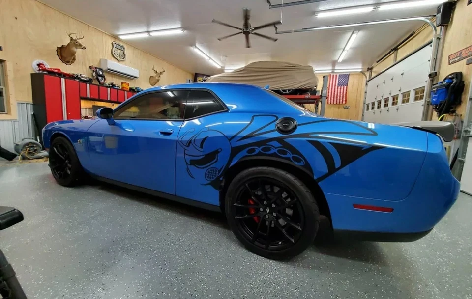 Calcomanías laterales grandes de carrocería de abeja 1320 - se adapta a Dodge Challenger scatpack Foto 2 de 2