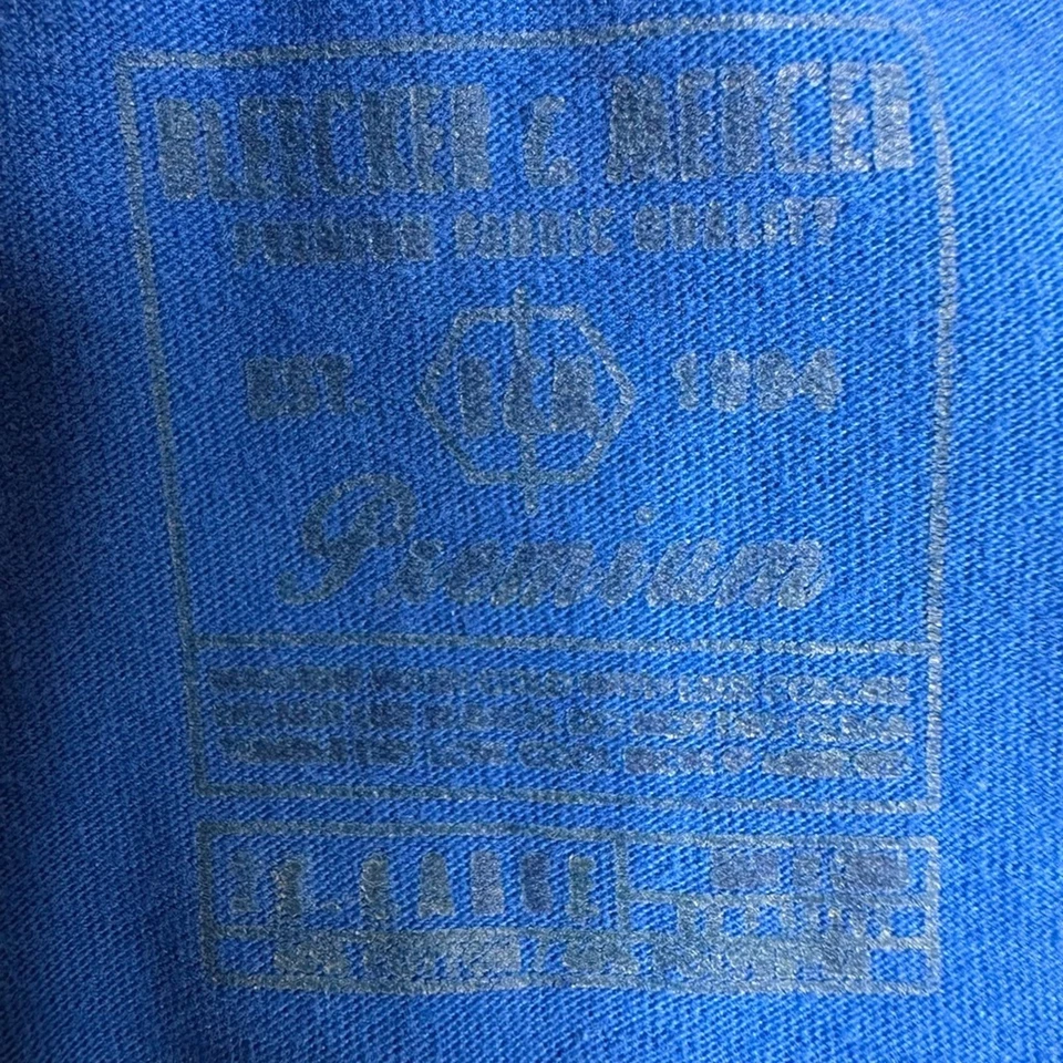 Camiseta de manga corta blanca y roja con rayas retro Foto 2 de 4