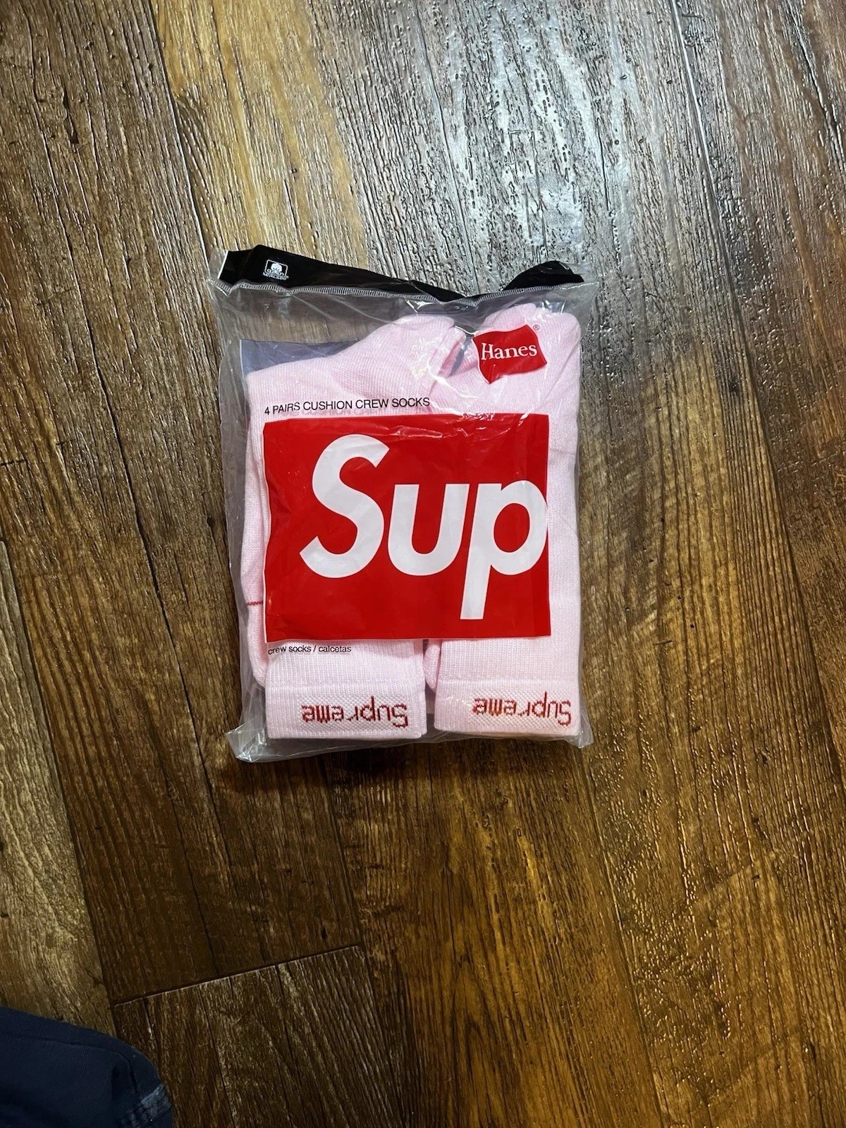 Supreme Hanes Crew Socks - PINK, Pack of 4 Pair Size 6-12