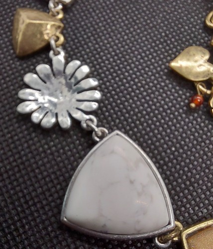 Lucky Brand Necklace Faux Stone Vintage Classic Style  Lt Brown/Gold, white/grey - Picture 6 of 11