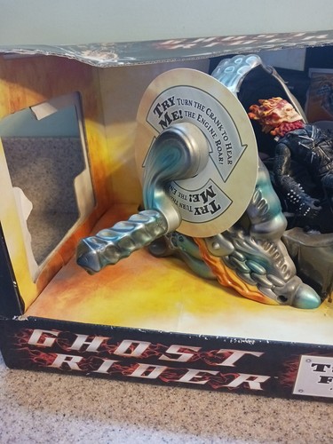 Ghost Rider Turbo Scream Flame Cycle + Bonus figure - Picture 4 of 11