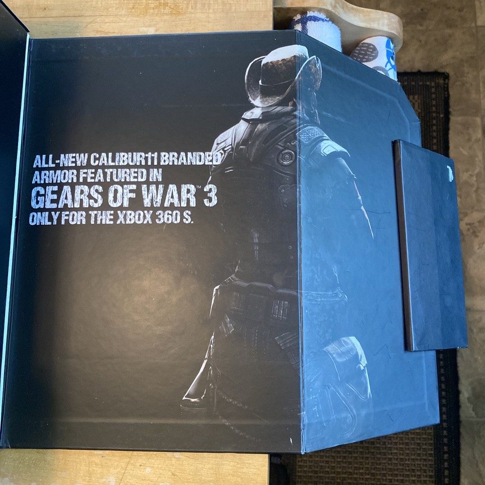 Calibur11 Gears Of War Vault XBOX 360 S/Slim 3D Armored Case BNIB